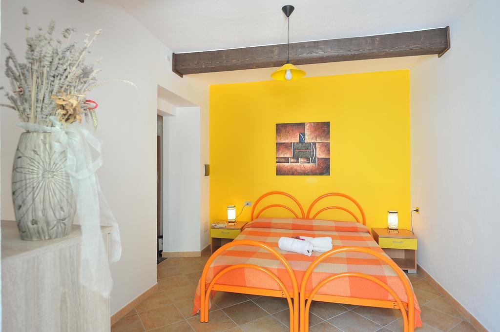 B&B Issicoro Baunei Buitenkant foto